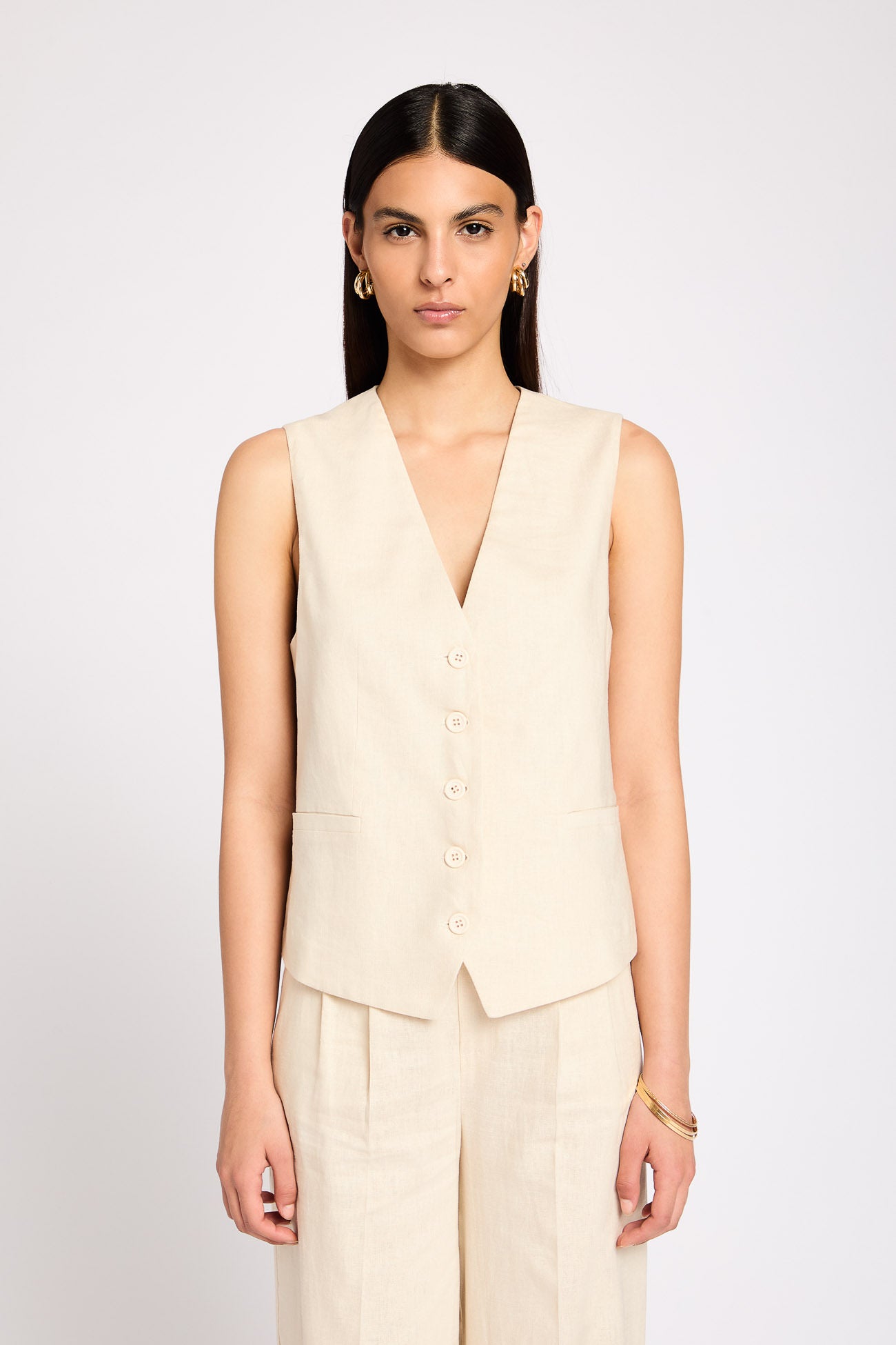 Boxy vest with linen